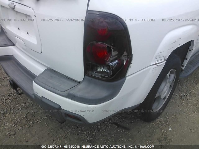 1GNES16M466141120 - 2006 CHEVROLET TRAILBLAZER EXT LS/EXT LT WHITE photo 6