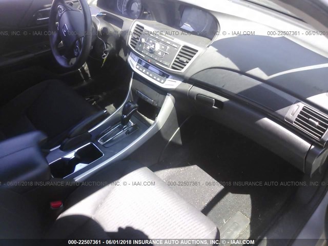 1HGCR2F58FA203059 - 2015 HONDA ACCORD SPORT SILVER photo 5