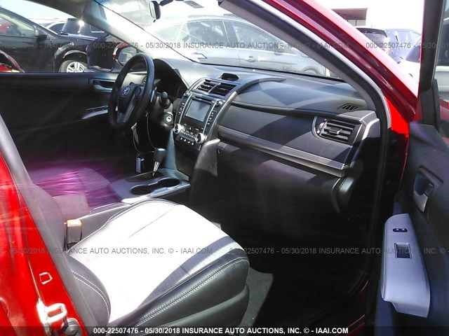 4T1BF1FK2DU722277 - 2013 TOYOTA CAMRY L/SE/LE/XLE 红色 照片 5