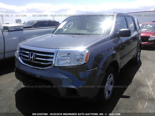 5FNYF3H28EB019042 - 2014 HONDA PILOT LX GRAY photo 2