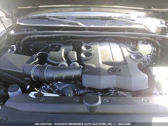 JTEBU5JR2J5529957 - 2018 TOYOTA 4RUNNER SR5 PREM/LTDL/TRAIL/TRD GRAY photo 10