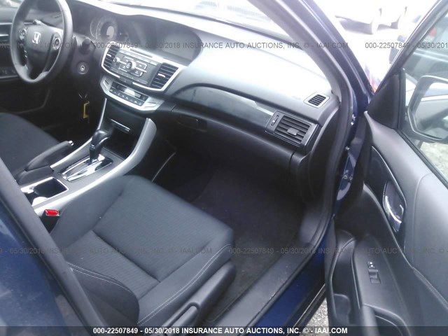 1HGCR2F52FA134630 - 2015 HONDA ACCORD SPORT BLUE photo 5