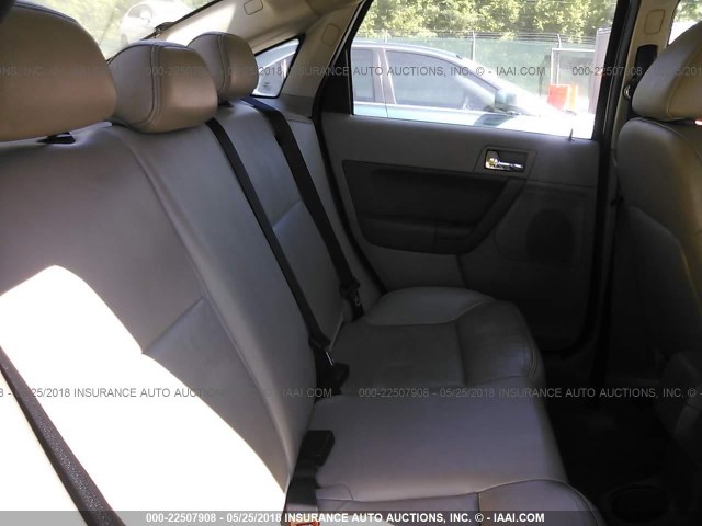 1FAHP3HN7AW146030 - 2010 FORD FOCUS SEL შავი ფოტო 8