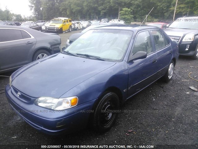 1NXBR12E4YZ375824 - 2000 TOYOTA COROLLA VE/CE/LE BLUE photo 2