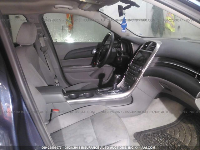 1G11B5SA6DF260223 - 2013 CHEVROLET MALIBU LS BLUE photo 5