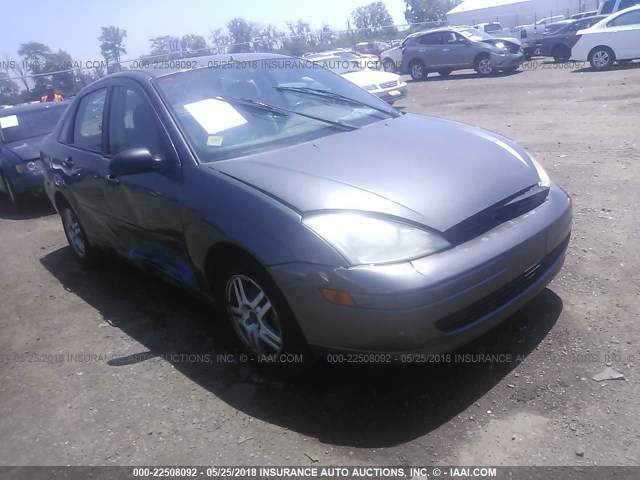 1FAFP34P72W225634 - 2002 FORD FOCUS SE/SE COMFORT GRAY photo 1