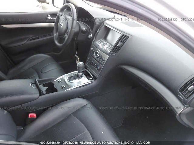 JN1CV6AP0BM505418 - 2011 INFINITI G37 SPORT SILVER photo 5