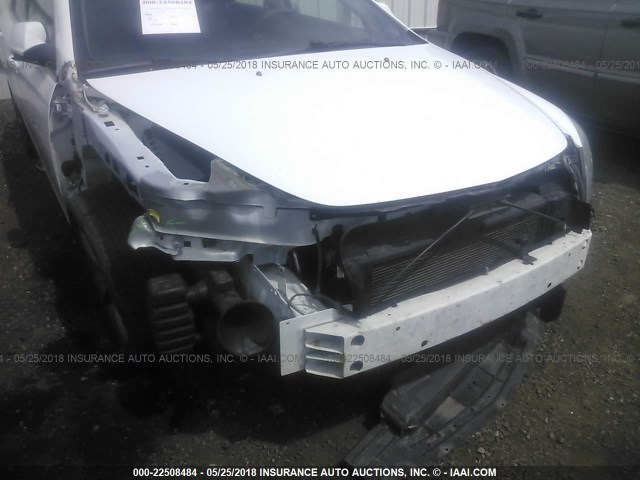 1G1ZC5E18BF395132 - 2011 CHEVROLET MALIBU 1LT 白色 照片 6