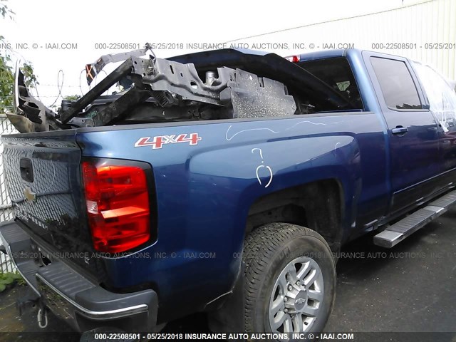 1GC1KVEY1HF134955 - 2017 CHEVROLET SILVERADO K2500 HEAVY DUTY LT BLUE photo 4