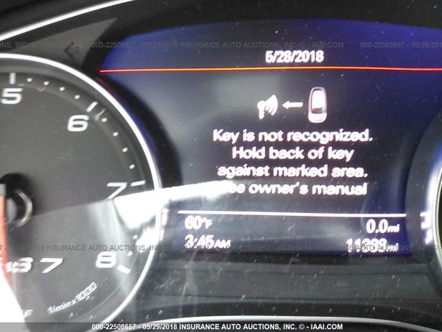 WUAWRAFC7HN903478 - 2017 AUDI RS7 PERFORMANCE/PRESTIGE 银色 照片 7