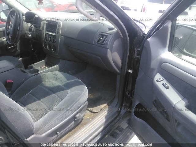 1FMZU73KX3UC77569 - 2003 FORD EXPLORER XLT/XLT SPORT/NBX BLACK photo 5