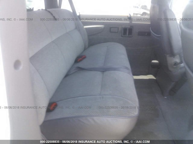 2B4HB25Y3SK538844 - 1995 DODGE RAM WAGON B2500 WHITE photo 8