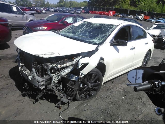 1N4AL3APXHC242898 - 2017 NISSAN ALTIMA 2.5/S/SV/SL/SR WHITE photo 2