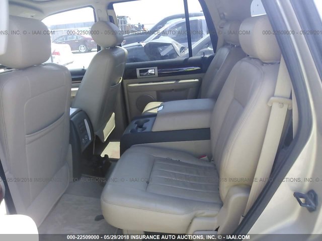 5LMFU28566LJ16975 - 2006 LINCOLN NAVIGATOR BEIGE photo 8