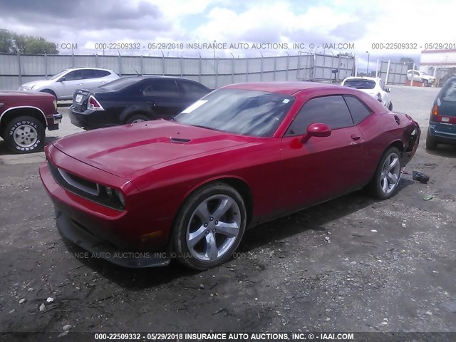 2C3CDYAG6DH604380 - 2013 DODGE CHALLENGER SXT RED photo 2