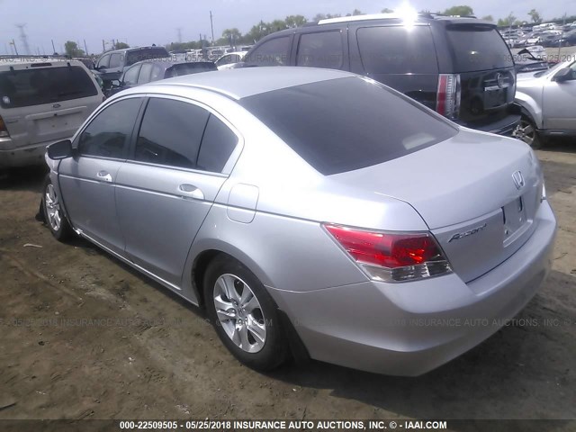 1HGCP26408A013000 - 2008 HONDA ACCORD LXP SILVER photo 3