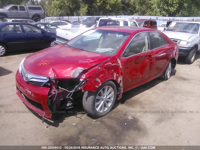 4T4BF1FK0ER338926 - 2014 TOYOTA CAMRY L/SE/LE/XLE RED photo 2
