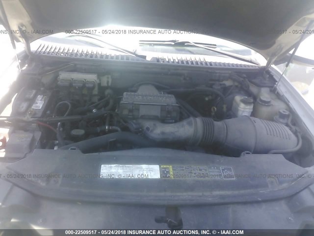 5LMFU28505LJ16291 - 2005 LINCOLN NAVIGATOR SILVER photo 10