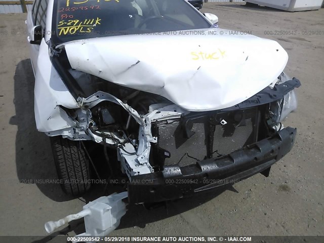 4T1BF1FK0CU528166 - 2012 TOYOTA CAMRY SE/LE/XLE 白色 照片 6