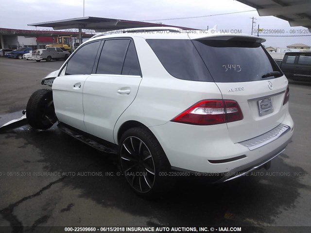 4JGDA5HB4CA026998 - 2012 MERCEDES-BENZ ML 350 4MATIC WHITE photo 3