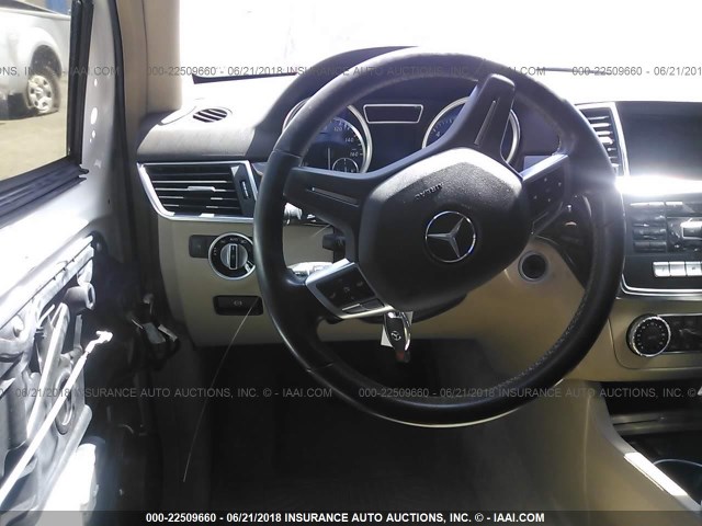 4JGDA5HB4CA026998 - 2012 MERCEDES-BENZ ML 350 4MATIC WHITE photo 5