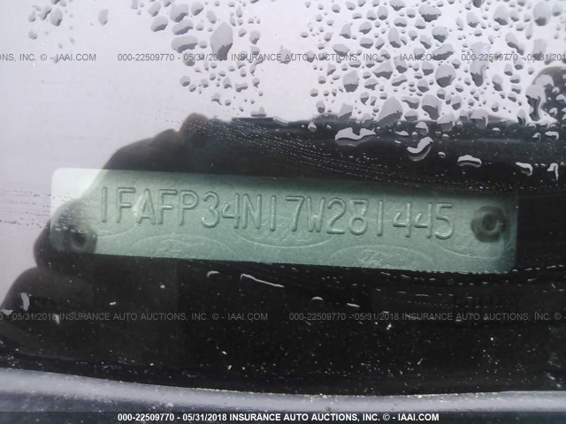 1FAFP34N17W281445 - 2007 FORD FOCUS ZX4/S/SE/SES 银色 照片 9