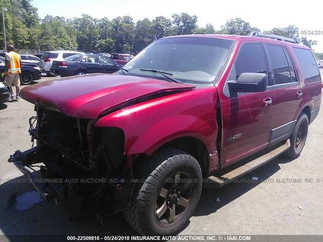 1FMFU15507LA35425 - 2007 FORD EXPEDITION XLT RED photo 2