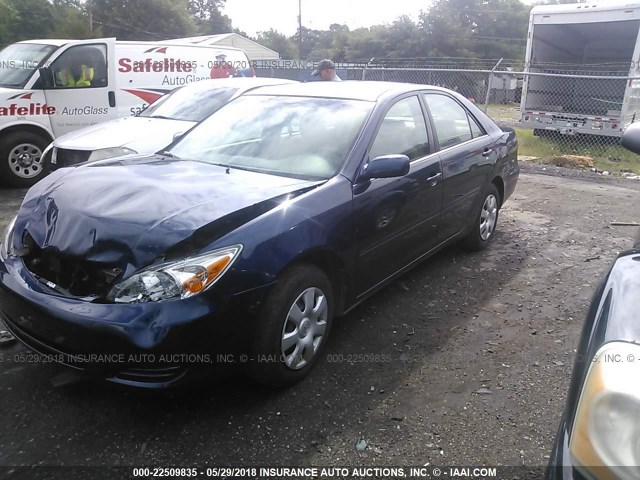 4T1BE30KX4U280081 - 2004 TOYOTA CAMRY LE/XLE/SE ლურჯი ფოტო 2