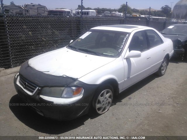 JT2BG22K8Y0489475 - 2000 TOYOTA CAMRY CE/LE/XLE 白色 照片 2