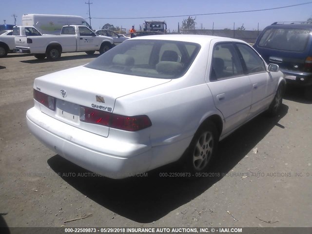 JT2BG22K8Y0489475 - 2000 TOYOTA CAMRY CE/LE/XLE 白色 照片 4