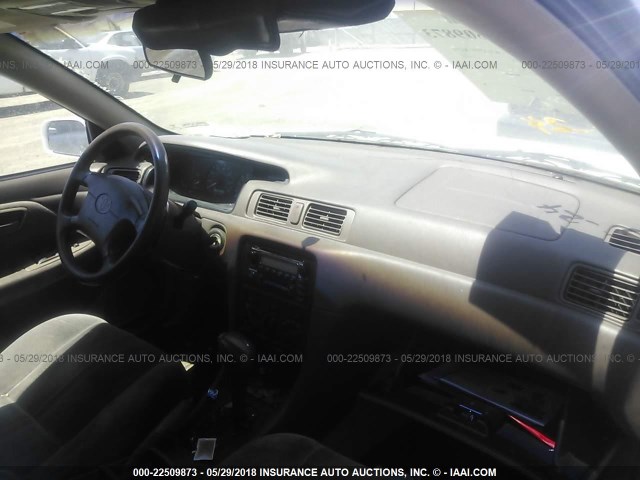 JT2BG22K8Y0489475 - 2000 TOYOTA CAMRY CE/LE/XLE 白色 照片 5