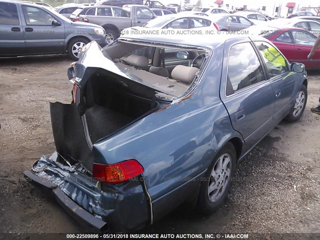 4T1BG22K1YU981163 - 2000 TOYOTA CAMRY CE/LE/XLE 青色 照片 4