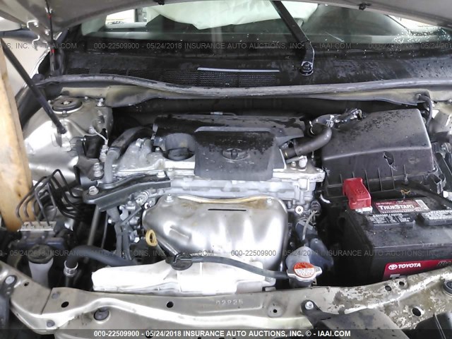 4T1BF1FK5GU160041 - 2016 TOYOTA CAMRY LE/XLE/SE/XSE GOLD photo 10