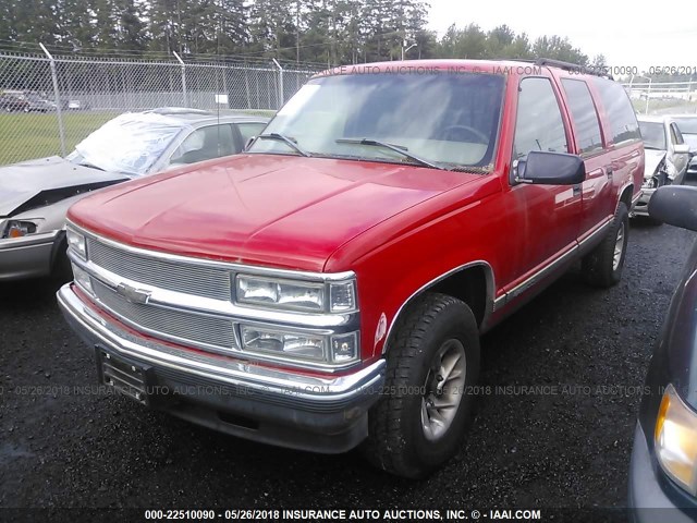 3GNGC26J5XG142536 - 1999 CHEVROLET SUBURBAN C2500 RED photo 2