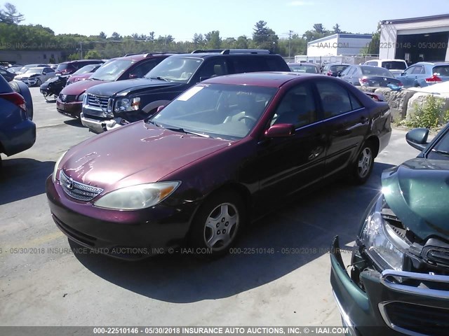 4T1BF32K82U007910 - 2002 TOYOTA CAMRY LE/XLE/SE RED photo 2