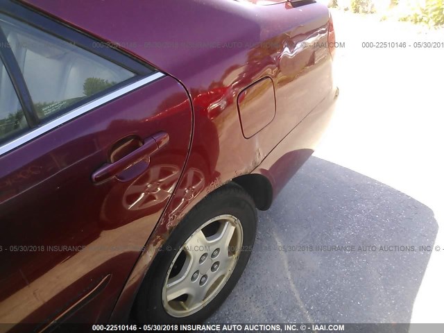 4T1BF32K82U007910 - 2002 TOYOTA CAMRY LE/XLE/SE RED photo 6