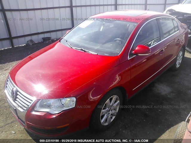 WVWAK93C87P106464 - 2007 VOLKSWAGEN PASSAT 2.0T/WOLFSBURG RED photo 2