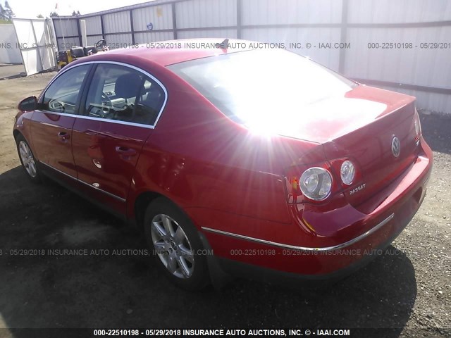 WVWAK93C87P106464 - 2007 VOLKSWAGEN PASSAT 2.0T/WOLFSBURG RED photo 3