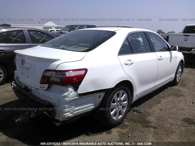 4T1BK46K37U544820 - 2007 TOYOTA CAMRY NEW GENERAT LE/XLE/SE WHITE photo 4