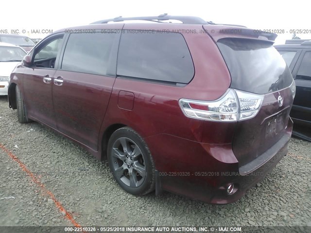 5TDXK3DC5GS739435 - 2016 TOYOTA SIENNA SE RED photo 3