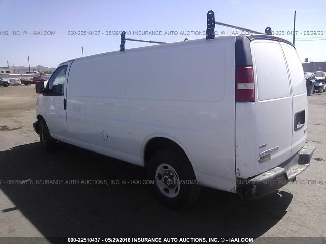 1GTW7GCA7C1900296 - 2012 GMC SAVANA G2500 WHITE photo 3