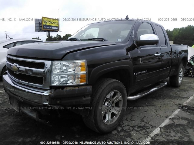 2GCEK19J671653870 - 2007 CHEVROLET SILVERADO K1500 黑色 照片 2