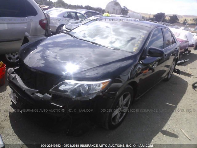 4T1BF1FK6CU507029 - 2012 TOYOTA CAMRY SE/LE/XLE BLACK photo 2