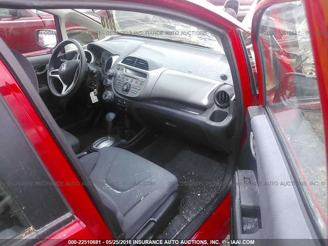 JHMGE8H38DC068465 - 2013 HONDA FIT RED photo 5