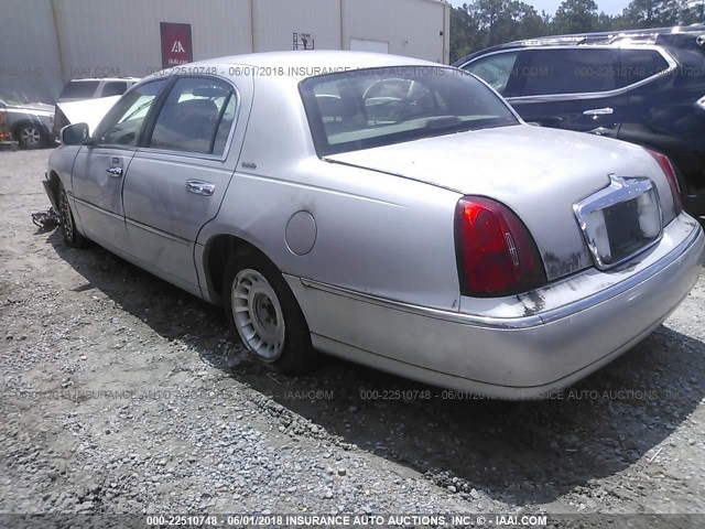 1LNHM81W5YY937430 - 2000 LINCOLN TOWN CAR EXECUTIVE Серый фото 3