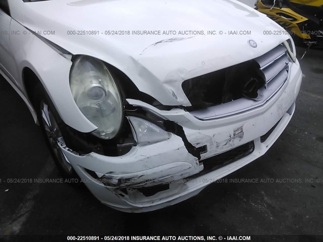 4JGCB65E16A009058 - 2006 MERCEDES-BENZ R 350 WHITE photo 6