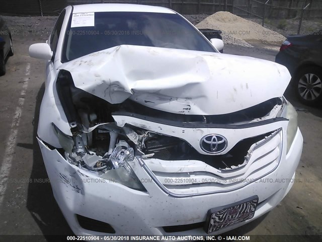 4T1BF3EK5BU647049 - 2011 TOYOTA CAMRY SE/LE/XLE WHITE photo 6