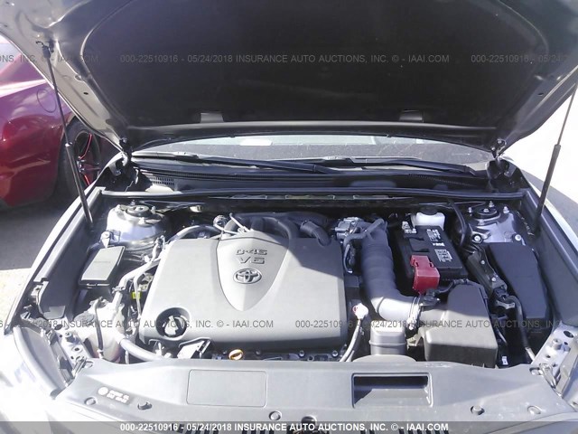 4T1BZ1HK7JU001114 - 2018 TOYOTA CAMRY XSE/XLE 灰色 照片 10