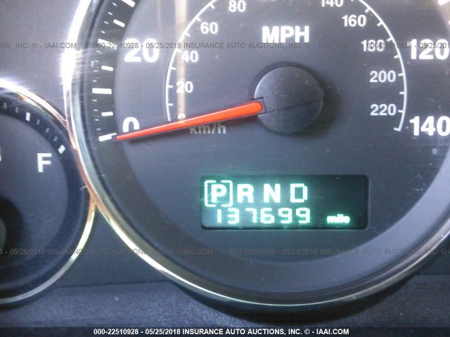 1J8HG48NX6C247029 - 2006 JEEP COMMANDER BLUE photo 7