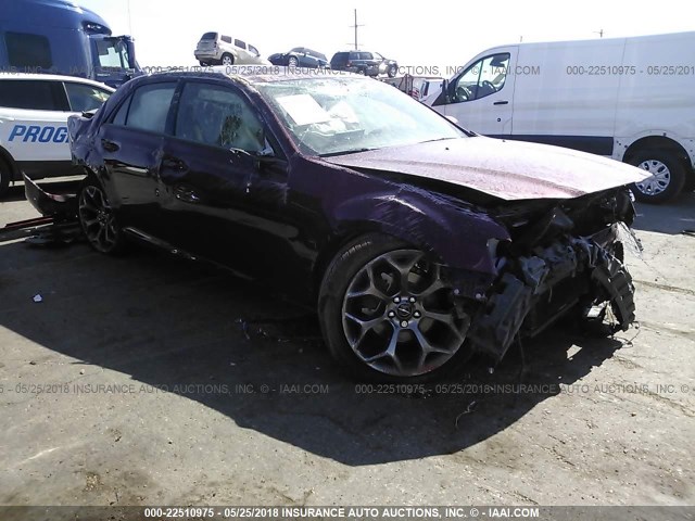 2C3CCABG6JH249599 - 2018 CHRYSLER 300 S RED photo 1